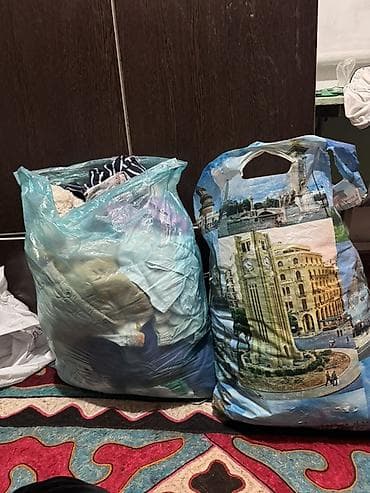 Отдам даром 
Детские вещи