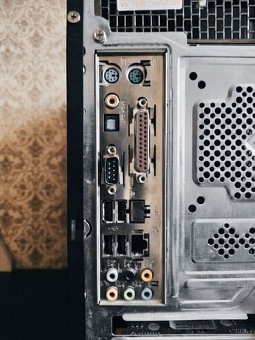 мониторы большие: Монитор, Dell, Колдонулган, LCD, 17" - 18" — 11