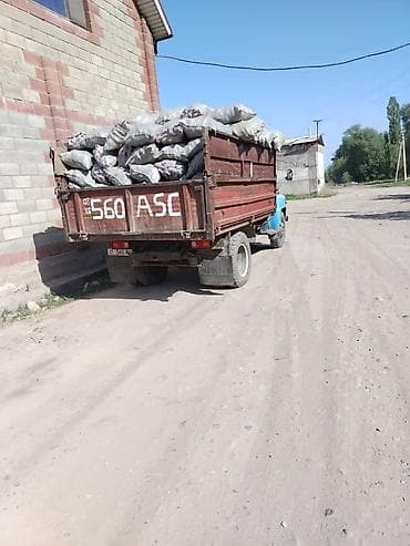 Грузовой самосвал ГАЗ-53 с откидным кузовом, выполненный в голубом at lalafo.kg Грузовой самосвал ГАЗ-53 с откидным кузовом, выполненный в голубом