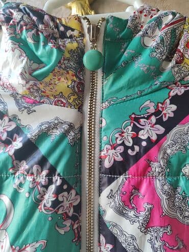 летняя куртка: Куртка на теплую зиму, осень-весну Надевалась несколько раз В отличном — 4