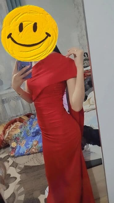 строительные форма: Вечернее платье в пол, ярко‑красного цвета. - Фасон: асимметричное — 2