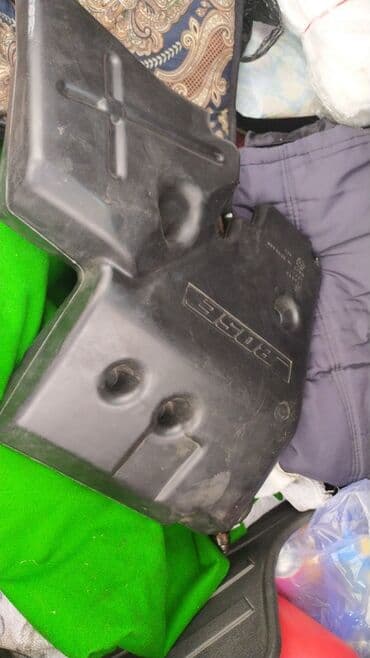 антенны для рации: Мерс 202 универсал колонки родной 
Буфер — 2