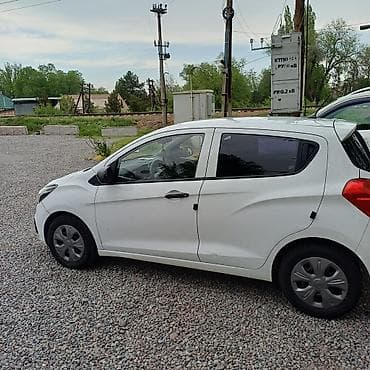 нанос машина: Chevrolet Spark: 2016 г., 1 л, Автомат, Бензин, Хэтчбэк — 3