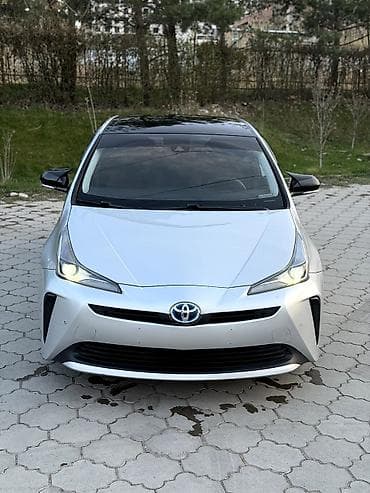 Toyota Prius: 2019 г., 1.8 л, Автомат, Гибрид, Хэтчбэк