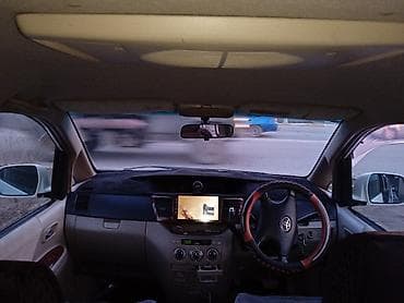 Toyota: Toyota Noah: 2003 г., 2 л, Автомат, Бензин, Минивэн — 4