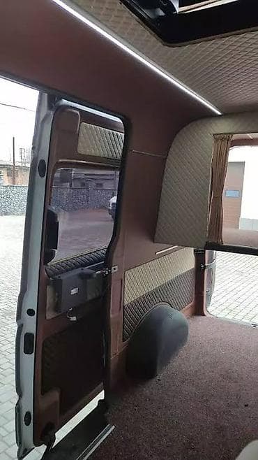 спецс вагон: Переоборудование и перетяжка салона микроавтобусов (Mercedes Sprinter — 3