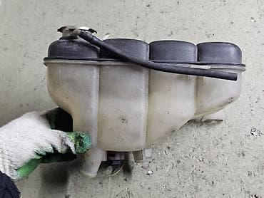 кош трактор: Бачок Mercedes-Benz 1996 г., Б/у, Оригинал, Германия — 5