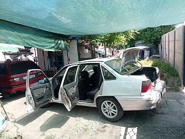 215 65 16c: Daewoo Nexia: 1997 г., 1.5 л, Механика, Бензин, Седан — 2