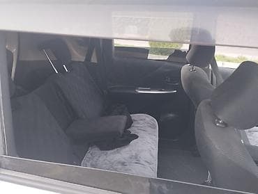 тоета рактис: Toyota Ractis: 2005 г., Автомат, Бензин, Хэтчбэк — 9