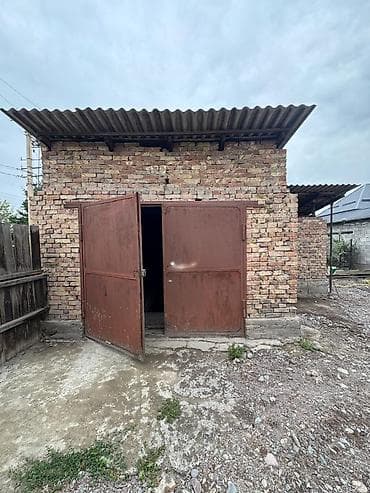 дом ош: Продаётся дом улица Жайыл баатыра и Агрономическая 92.Дом угловой — 10