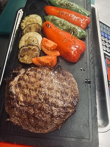 компании: Требуется повар на пиццу и суши 🍕🍣 Можно без опыта — всему обучим! — 1