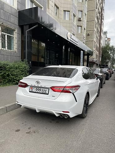 авта: Toyota Camry: 2020 г., 2.5 л, Автомат, Бензин, Седан — 4