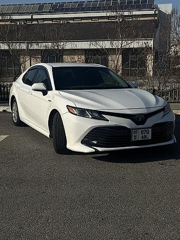 Toyota: Toyota Camry: 2017 г., 2.5 л, Автомат, Гибрид, Седан — 1