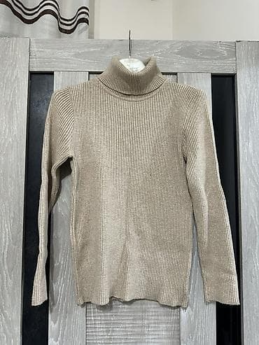 second hand: Освобождаю гардероб, стали маленькими. Цена разная. От 100 сом — 10