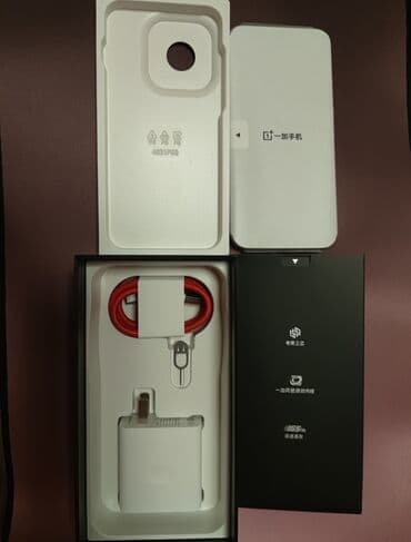 OnePlus 13, Новый, 256 ГБ, цвет - Белый, 2 SIM