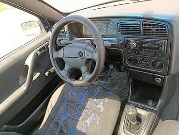 daf 2001: Volkswagen Passat: 1995 г., 1.8 л, Механика, Бензин, Универсал — 6