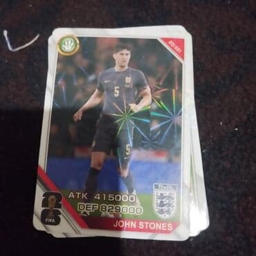 велик на титановых дисках: Коллекционные футбольные карты с эффектом голографии В наборе — 2