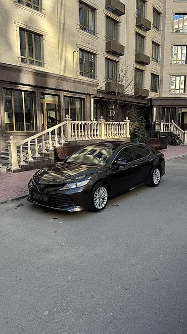 prius 30: Toyota Camry: 2018 г., 2.5 л, Автомат, Бензин, Седан — 1