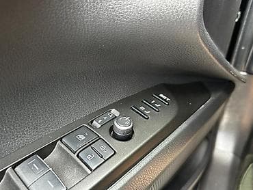 windom 2003: Toyota Camry: 2023 г., Вариатор, Гибрид, Седан — 10