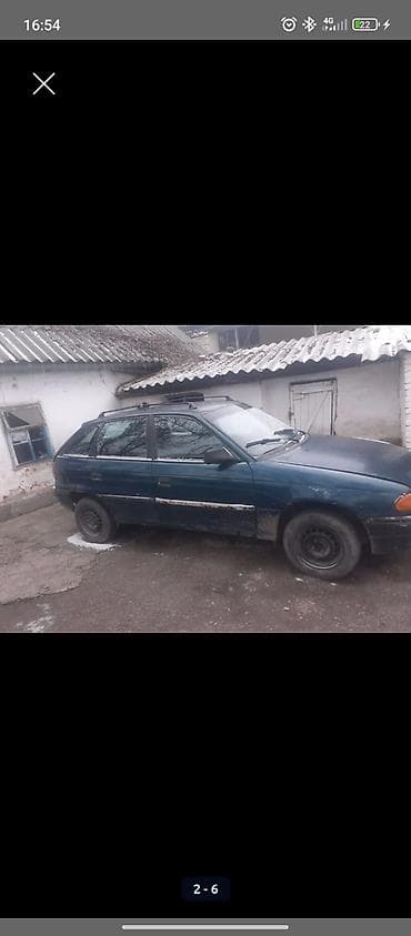 машына за 300000сом: Opel Astra: 1995 г., 1.4 л, Кол менен иштөөчү, Бензин, Хетчбек — 2