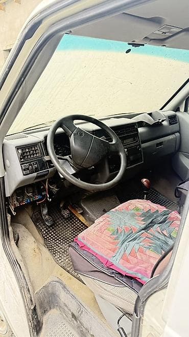 Продажа авто: Volkswagen Transporter: 1992 г., 2.4 л, Механика, Дизель, Минивэн — 7