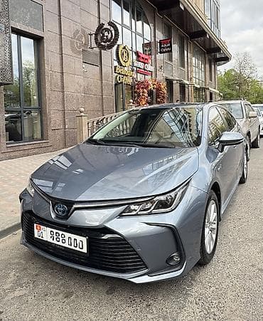 coroll: Toyota Corolla: 2021 г., 1.8 л, Вариатор, Гибрид, Седан — 7