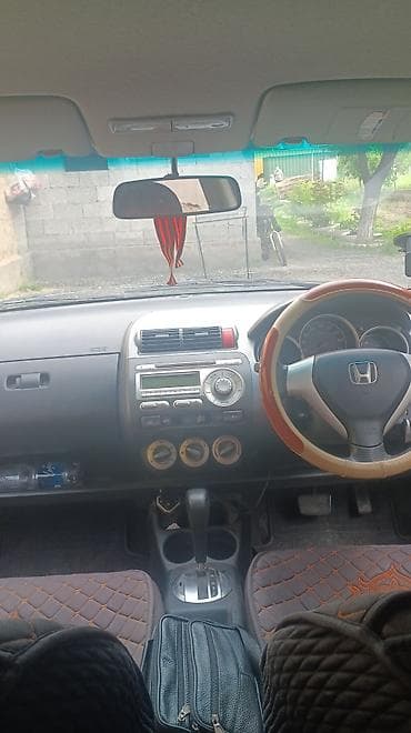 хонда продаю: Honda Fit: 2003 г., 1.3 л, Автомат, Бензин, Хэтчбэк — 2