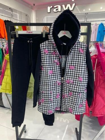 Спортивный костюм тройка на флисе at lalafo.kg Спортивный костюм тройка на флисе