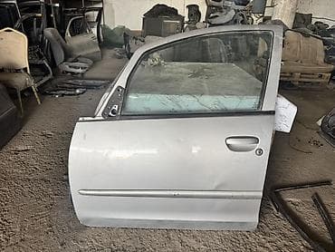 colt: Дверь Передняя левая Mitsubishi, Б/у, Оригинал — 1