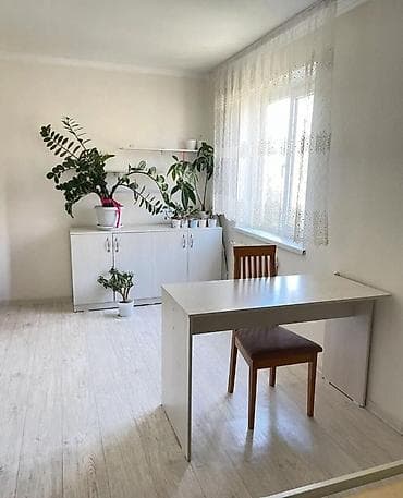 Сниму комнату: Сдаётся светлая комната в квартире/доме. Планировка и мебель: - — 3