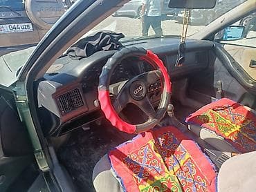 аварийный ауди: Audi 80: 1992 г., 1.8 л, Механика, Бензин, Седан — 3