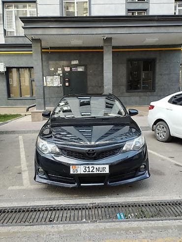 задние фары: Toyota Camry: 2014 г., 2.5 л, Автомат, Бензин, Седан — 1