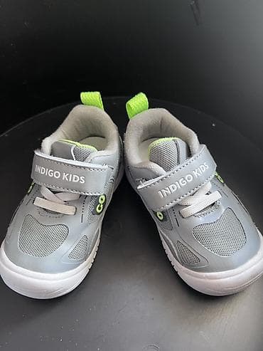 Кроссовки детские INDIGO KIDS Забирать в 12 микрорайоне Бишкека
