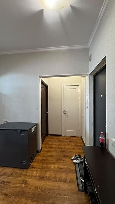 2 bedroom: 2 комнаты, 68 м², 106 серия улучшенная, 4 этаж, Косметический ремонт — 6