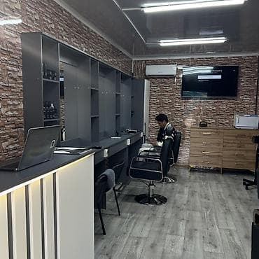 barber: Срочно требуется барберы с опытом обязательно !!! выход 3000 оплата — 1