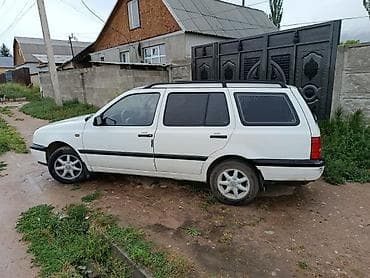 машина жыгули: Volkswagen Golf Variant: 1995 г., 1.8 л, Кол менен иштөөчү, Бензин, Универсал — 3