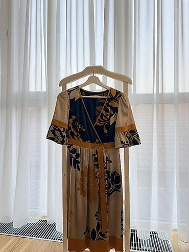 платье на запах: Платье миди с запахом и поясом - Фасон: женственное миди, верх с — 2