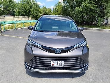 matiz diska: Toyota Sienna: 2021 г., 2.5 л, Вариатор, Гибрид, Минивэн — 1