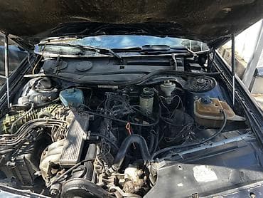 эшик б у: Audi 100: 1989 г., 2.3 л, Кол менен иштөөчү, Бензин, Седан — 3