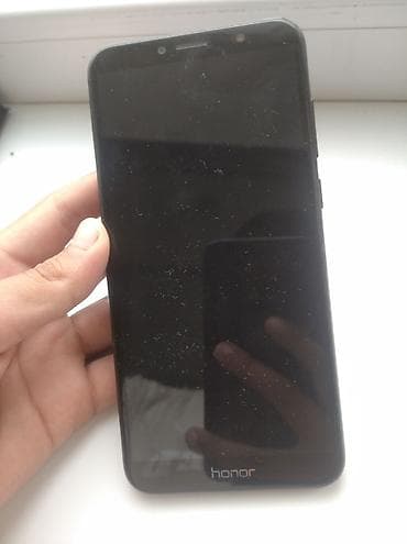 колонки 2 1: Honor 7A, Б/у, 32 ГБ, цвет - Черный — 1