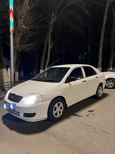 Toyota Corolla: 2004 г., 1.5 л, Автомат, Бензин, Седан