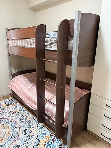 sofa bed: Двухъярусная кровать, Б/у, Складная — 1