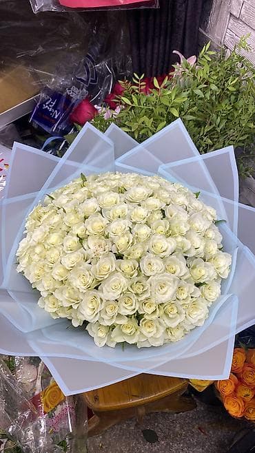 Требуется флорист на дневную смену🌹 И ночную смену С опытом З/П