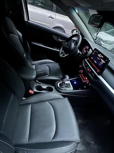 Продажа авто: Kia K3: 2021 г., 1.6 л, Робот, Бензин, Седан — 7