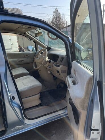 ниссан сани дизель: Nissan Serena: 2002 г., 2 л, Автомат, Бензиновая, Минивэн — 13