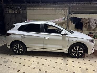 byd song plus ev: BYD E2: 2023 г., 0.1 л, Автомат, Электромобиль, Хэтчбэк — 6