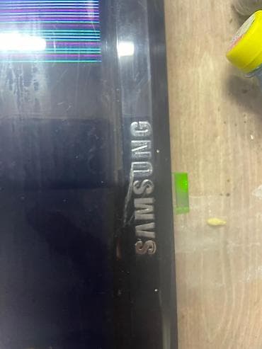 Техника и электроника: Телевизор Samsung (плазменная/ЖК панель), диагональ ориентировочно — 5