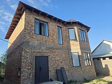 панораме: Двухэтажный кирпичный дом с участком и капитальным ограждением — 3