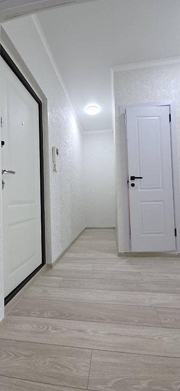 76: 1 комната, 33 м², 7 мкр 105 серия, 4 этаж — 7