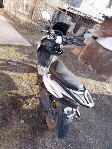 daf xf: Продаю макси скутер с документами экспертиза есть не на ходу надо — 7